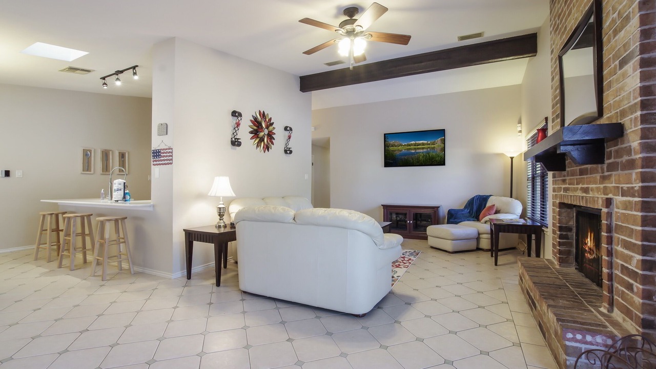 Photo of Livingroom in Great Northwest