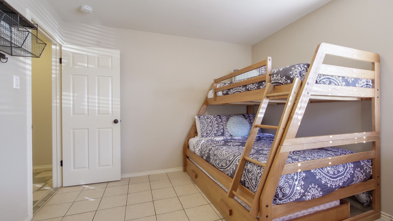 Photo of Bedroom in Great Northwest