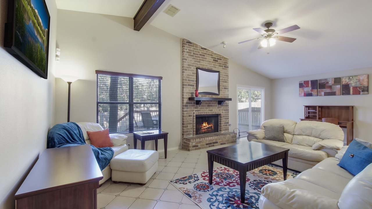 Photo of Livingroom in Great Northwest