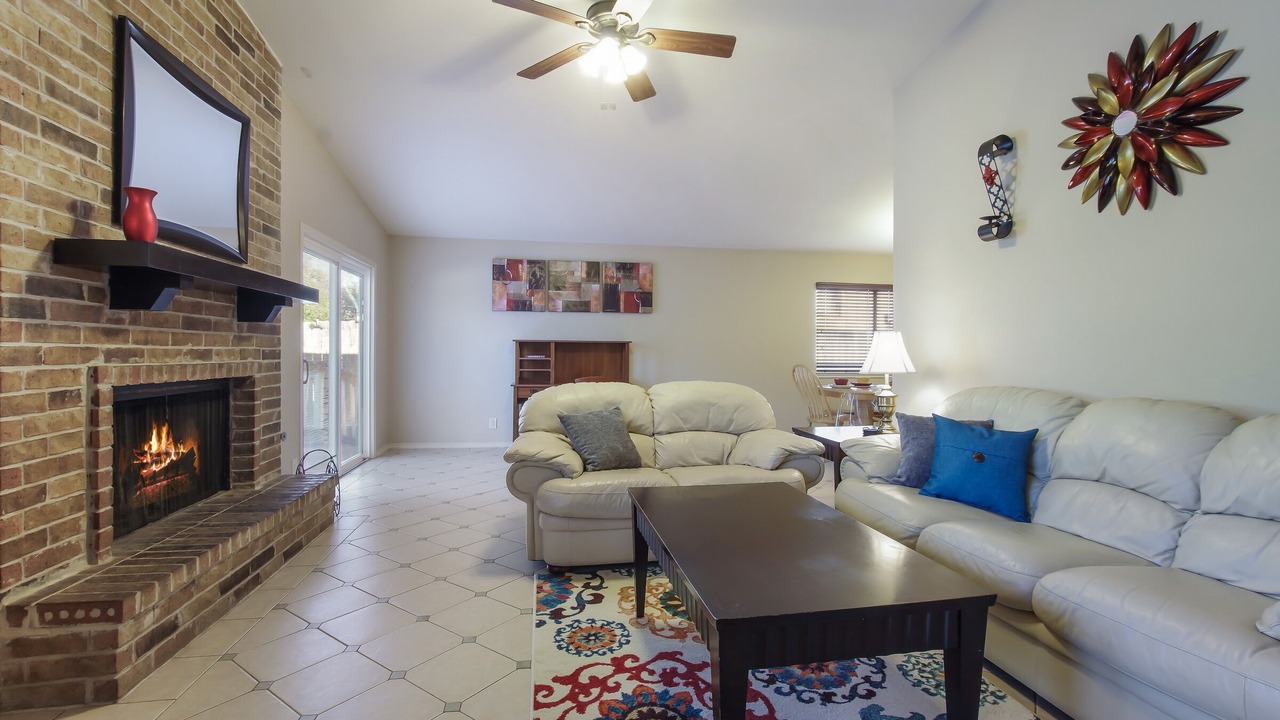 Photo of Livingroom in Great Northwest