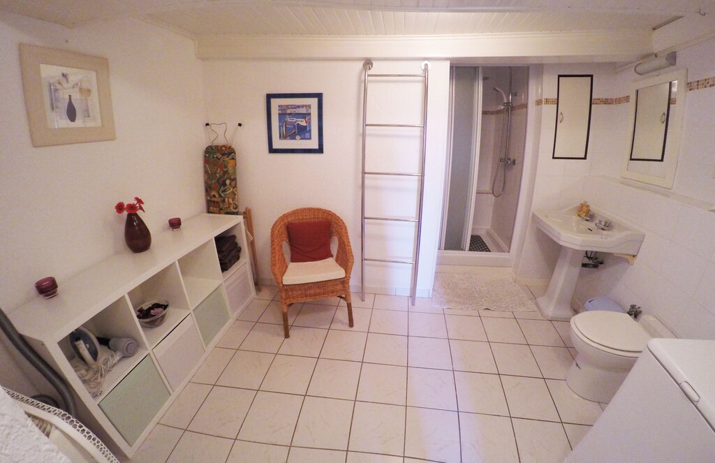 Photo of Others in Sablet