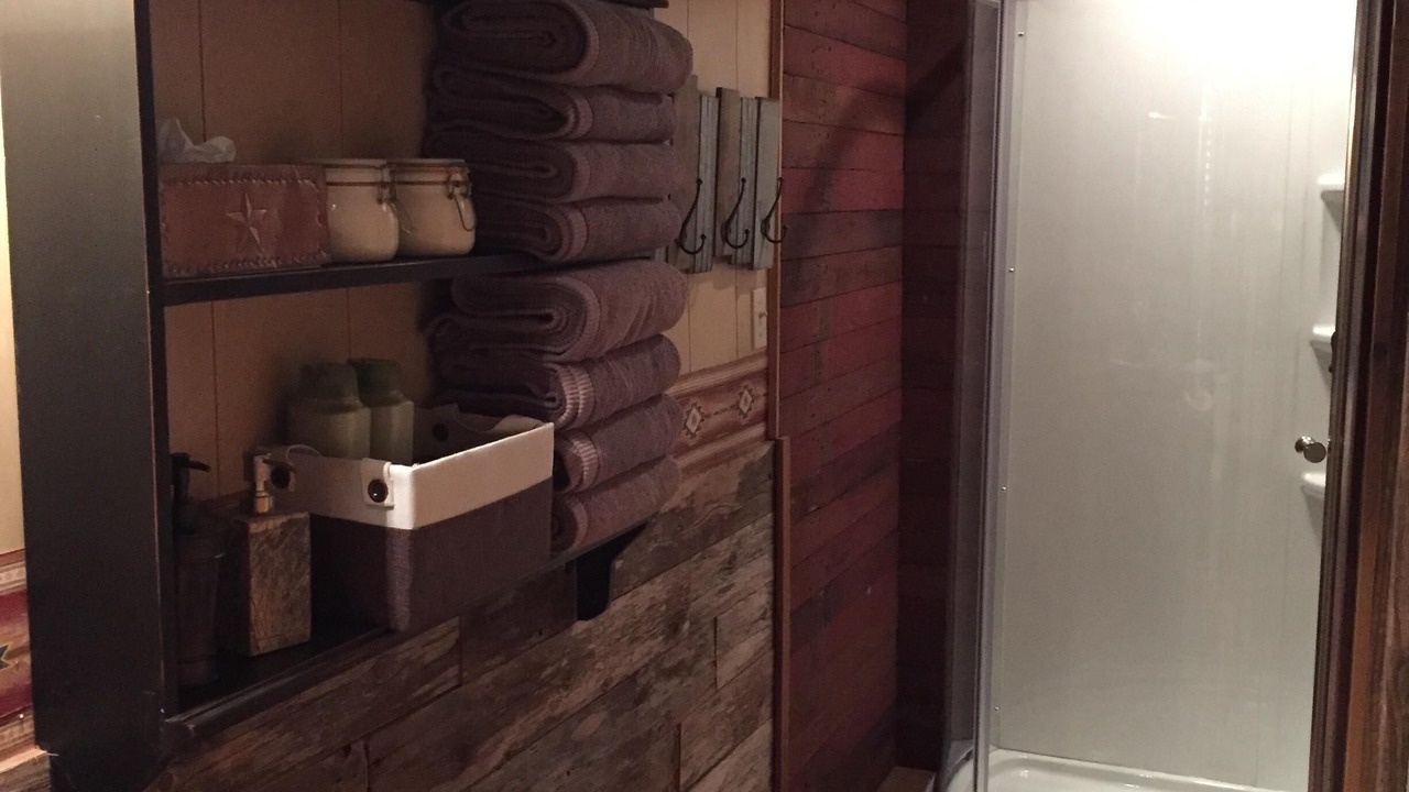 Photo of Bathroom in Harlandale