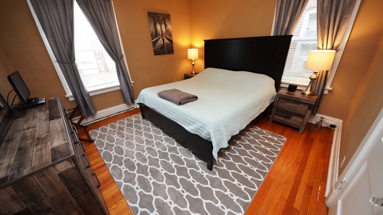 Photo of Bedroom in Southwest Garden