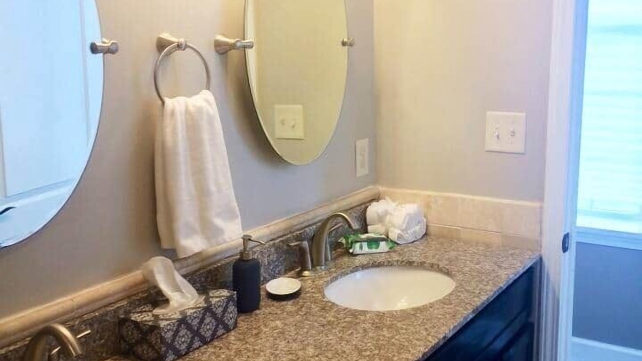 Photo of Bathroom in Southwest Garden