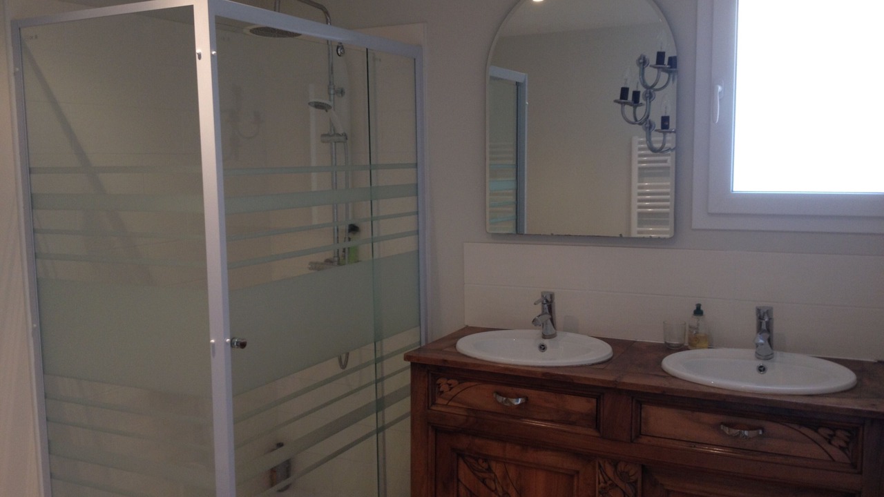 Photo of Bathroom in Saint-Rome-de-Tarn