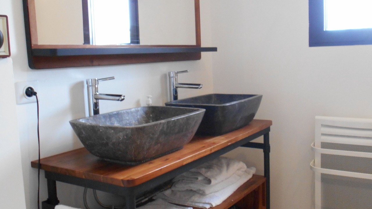 Photo of Bathroom in Vedene