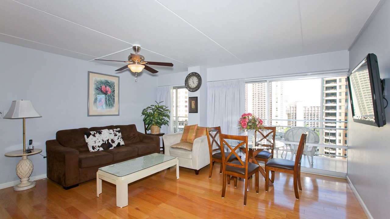 Photo of Bedroom in Waikiki