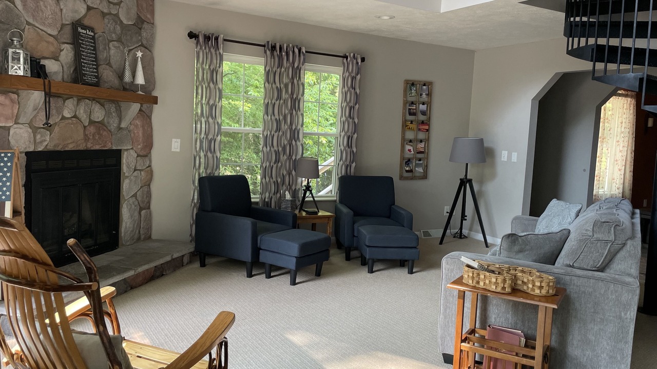 Photo of Livingroom in Honor
