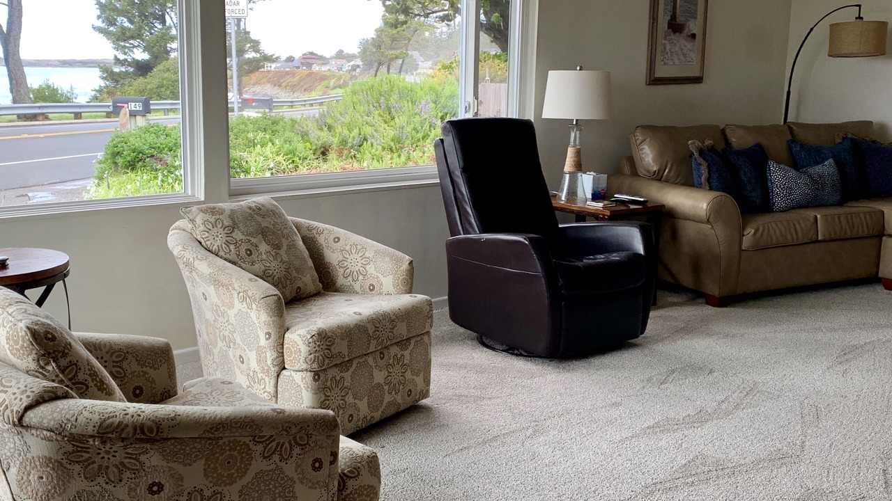 Photo of Livingroom in Crescent City North