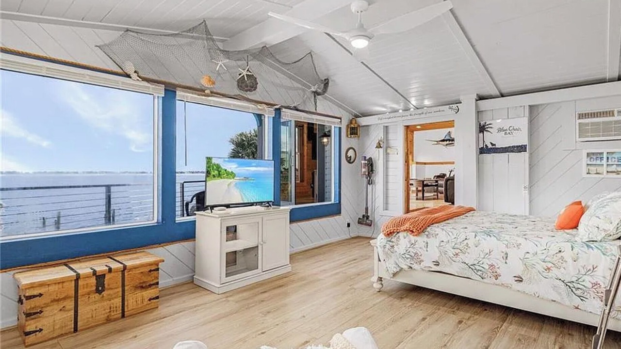 Photo of Bedroom in Caloosahatchee