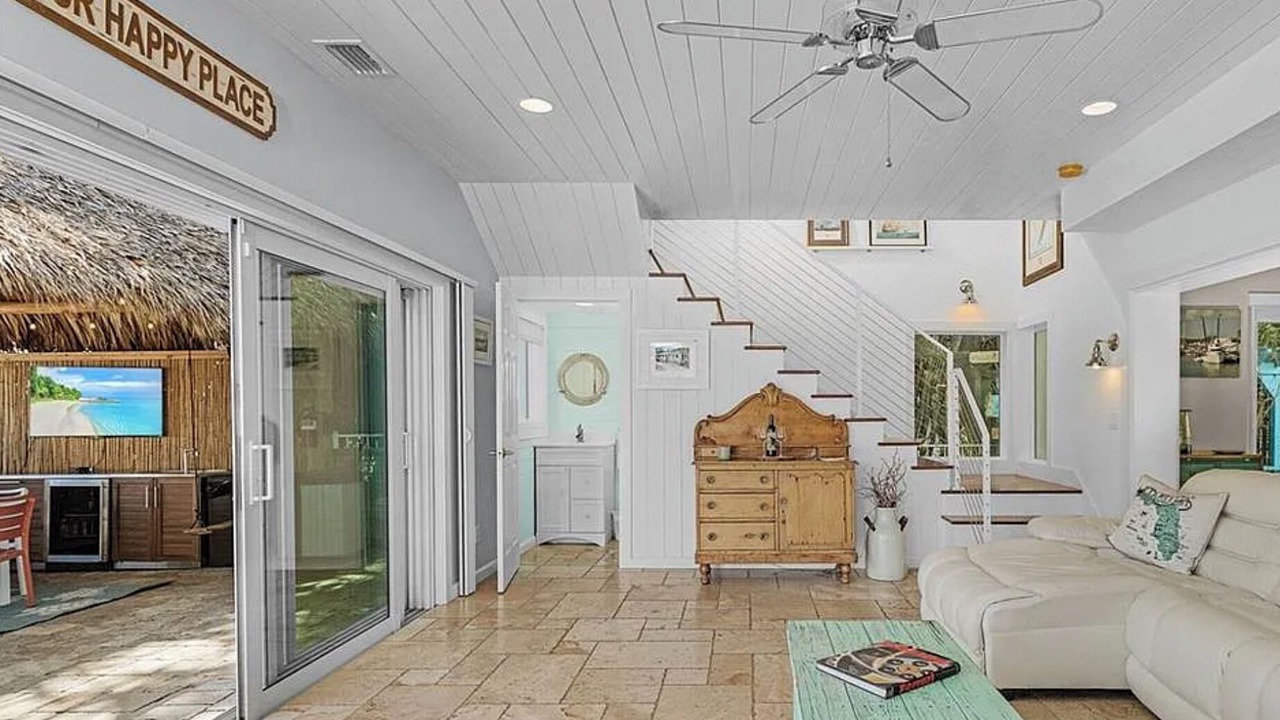 Photo of Livingroom in Caloosahatchee