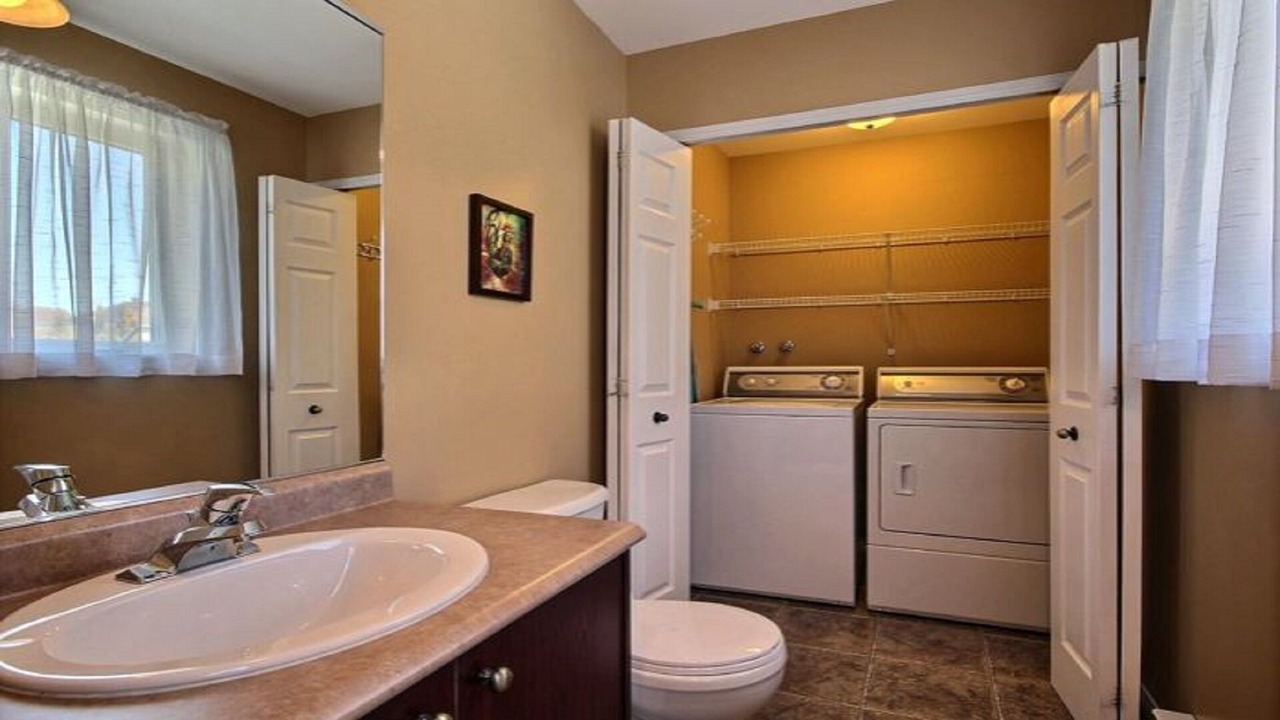 Photo of Bathroom in L'Ancienne-Lorette