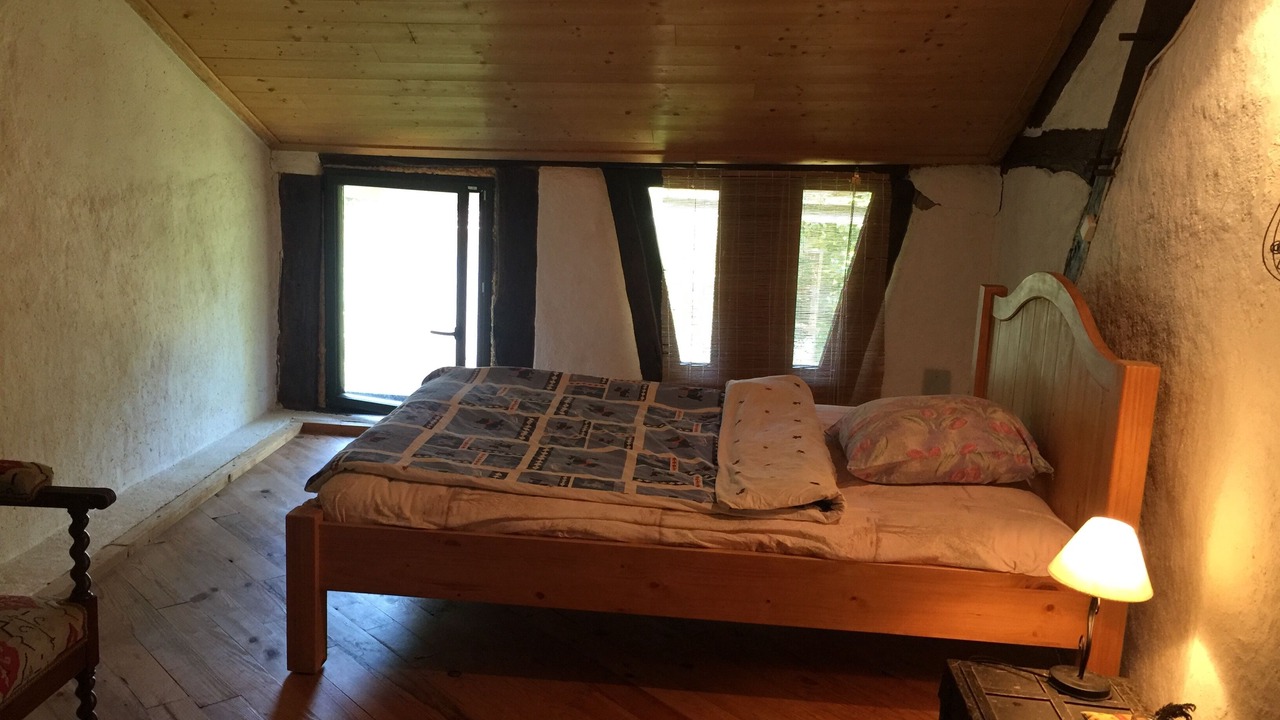 Photo of Bedroom in Montpont-en-Bresse