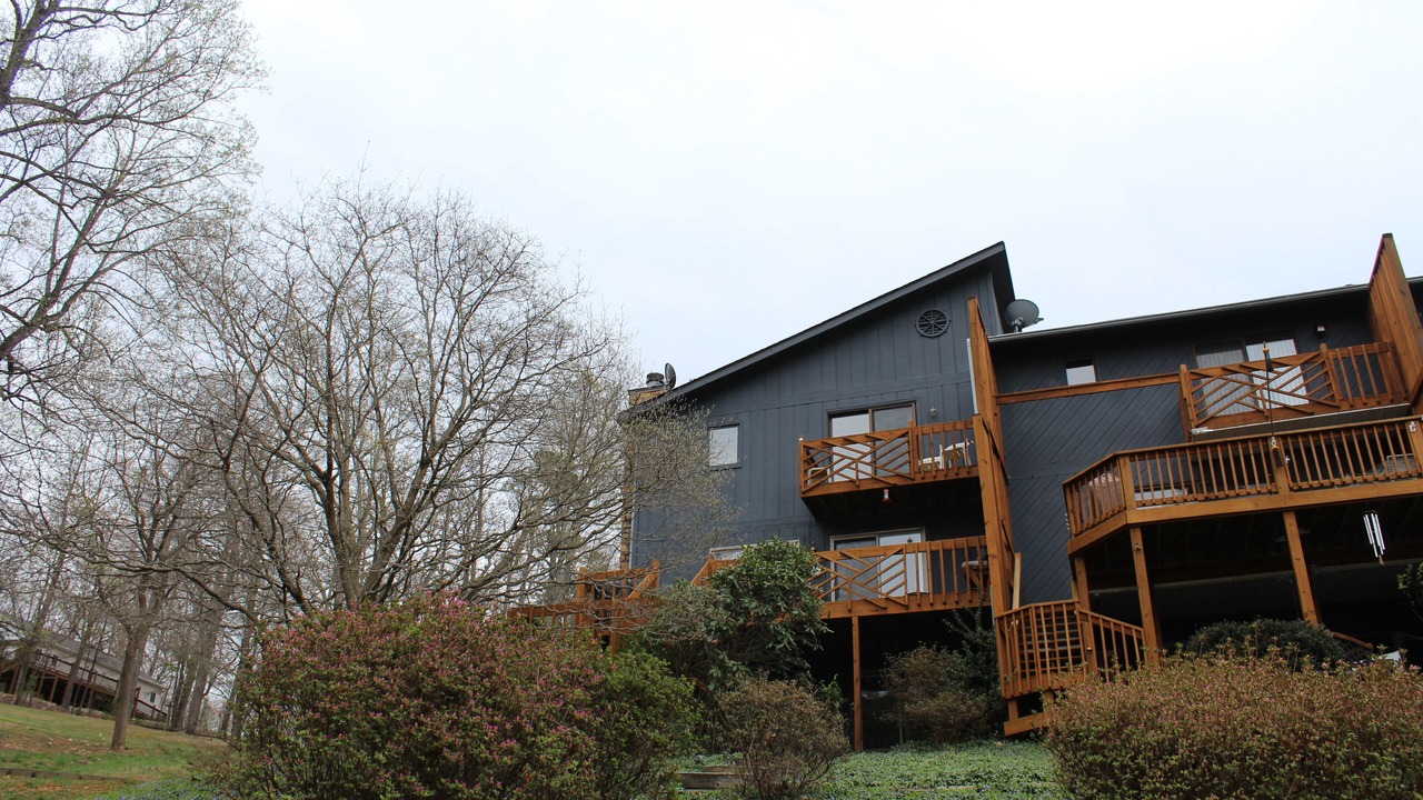 Photo of Outdoor in Huddleston