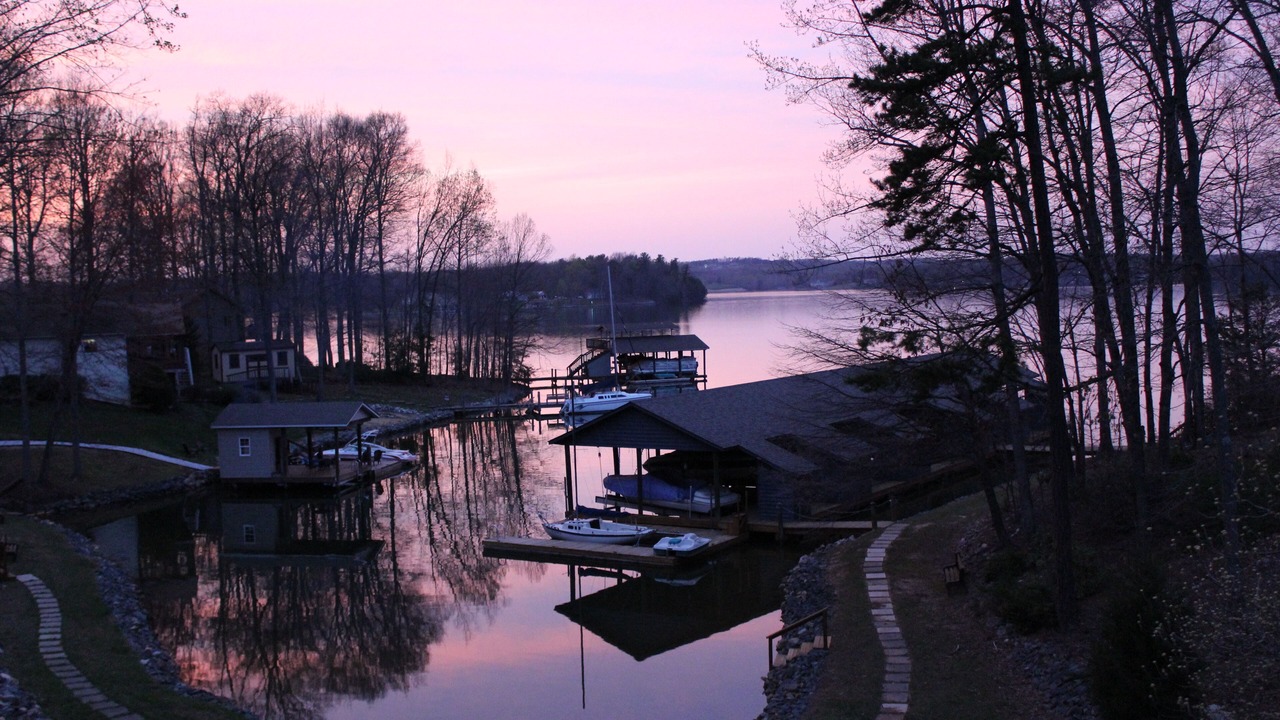 Photo of Others in Huddleston