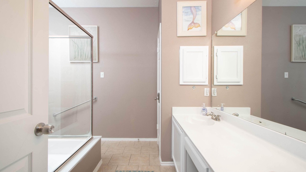 Photo of Bathroom in Windy Terrace
