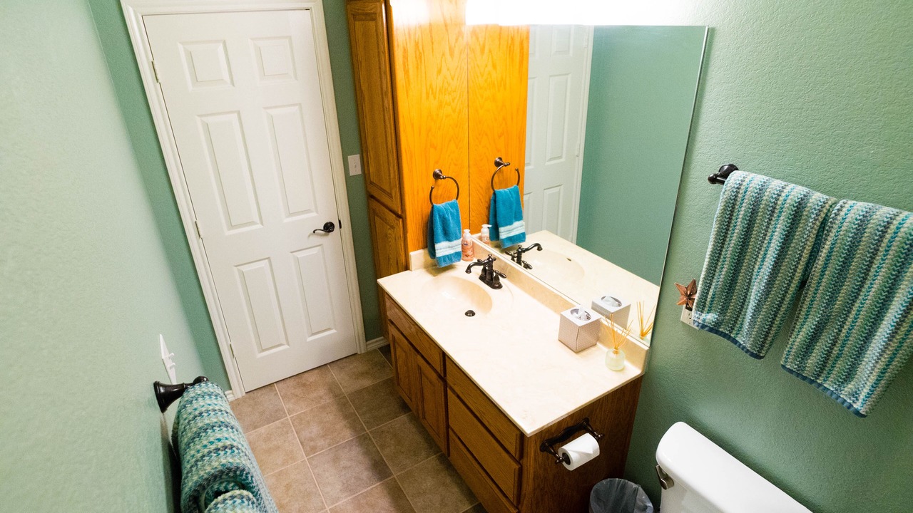 Photo of Bathroom in Kingsland