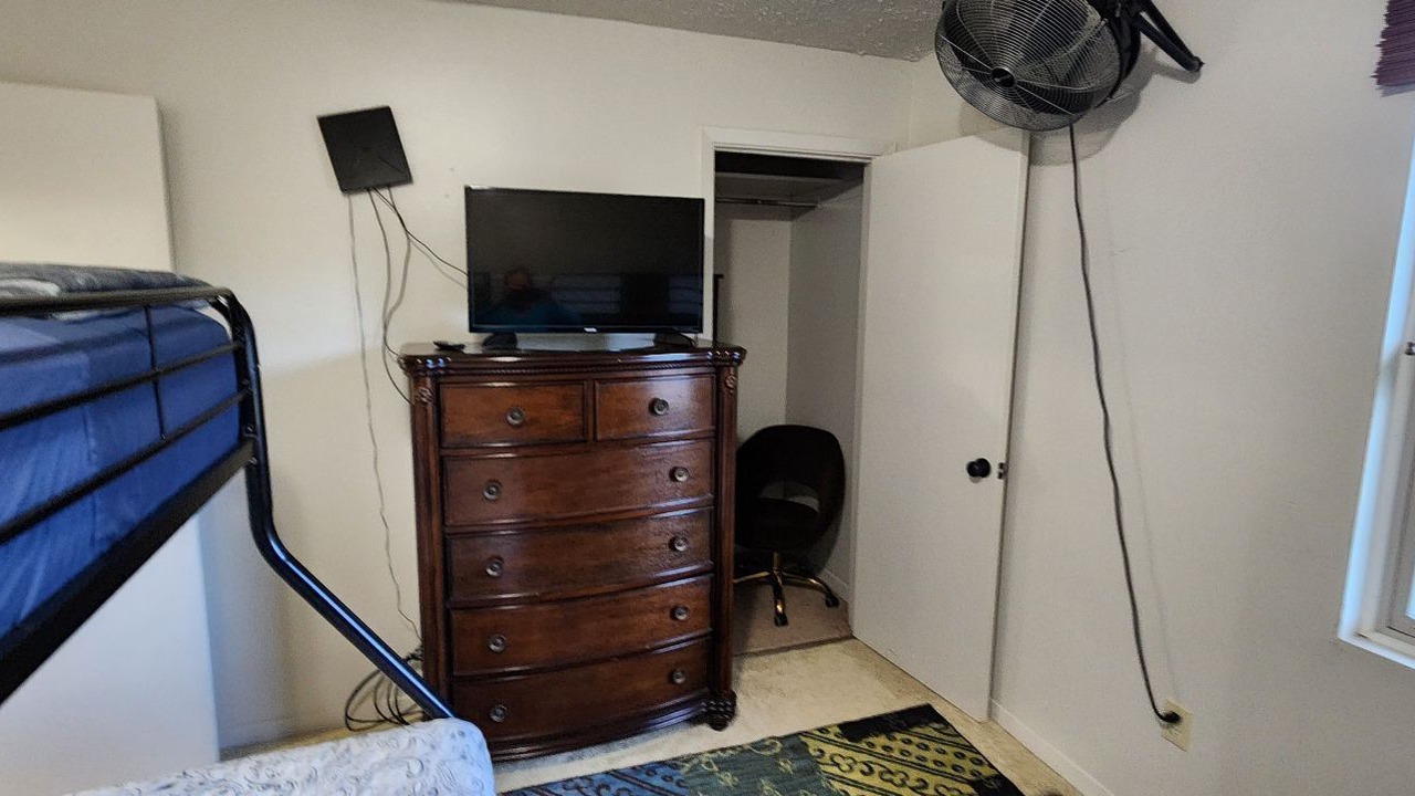 Photo of Bedroom in Karns