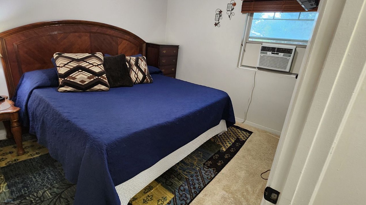 Photo of Bedroom in Karns
