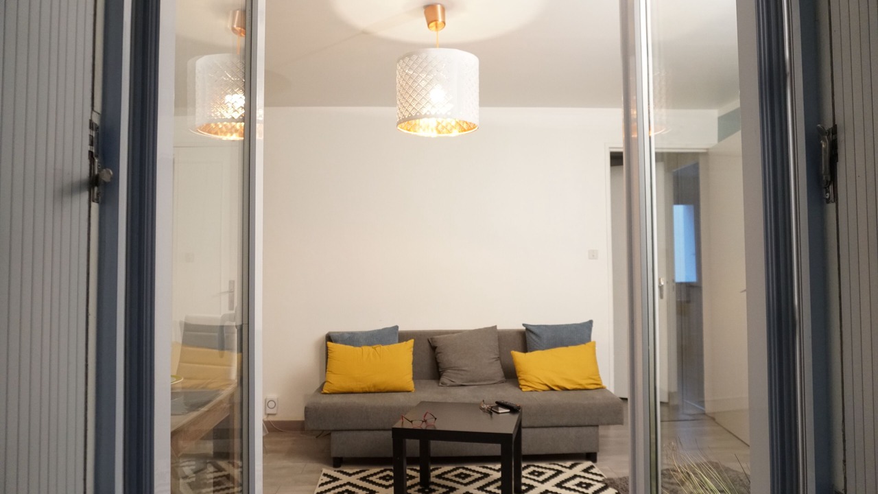 Photo of Livingroom in Hopitaux-Facultes