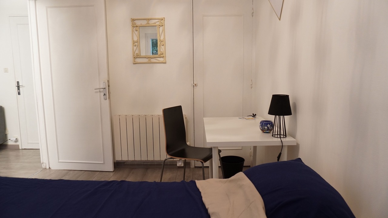 Photo of Bedroom in Hopitaux-Facultes