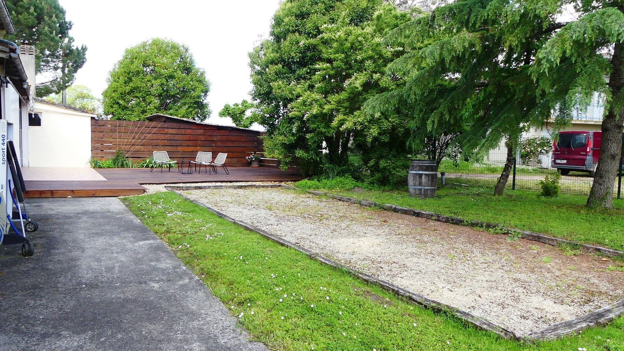 Photo of Outdoor in Saint-Pey-d'Armens