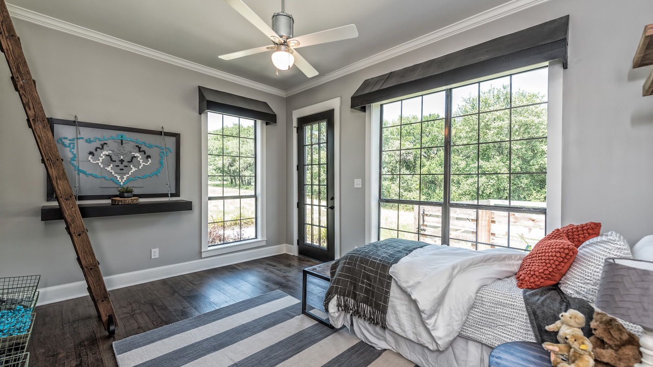Photo of Outdoor in Lacy-Lakeview
