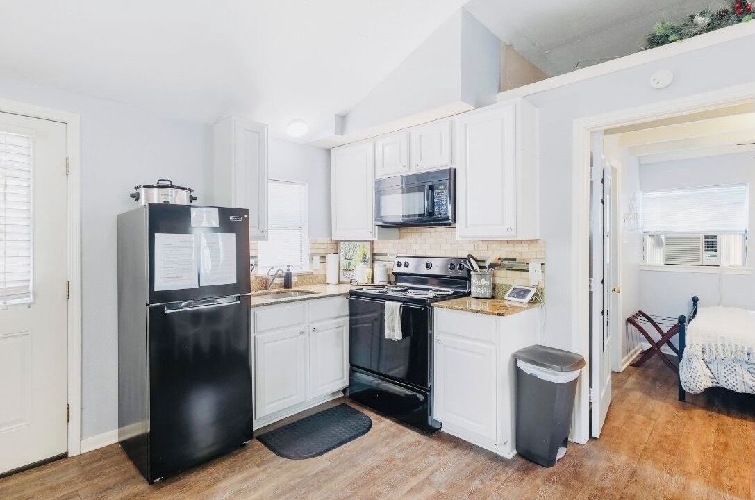 Photo of Kitchen in College Hills Estates
