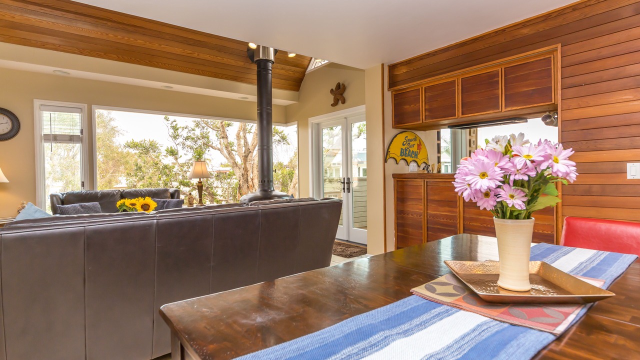 Photo of Bedroom in South Mission Beach
