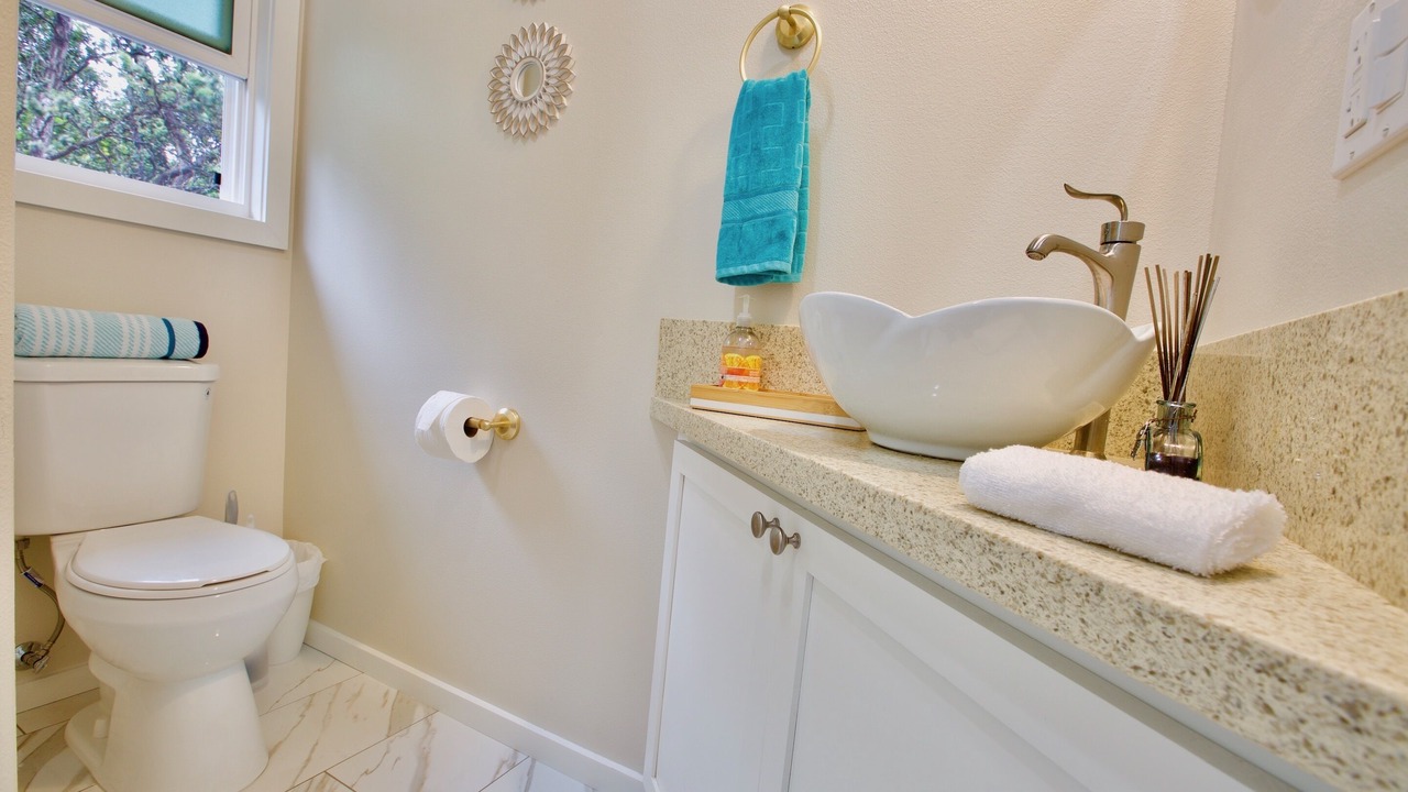 Photo of Bathroom in Ohia Estates