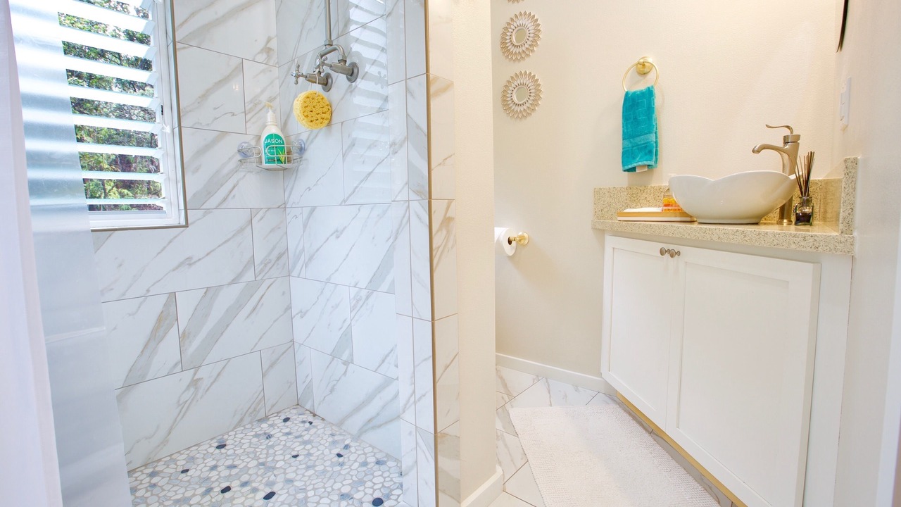 Photo of Bathroom in Ohia Estates