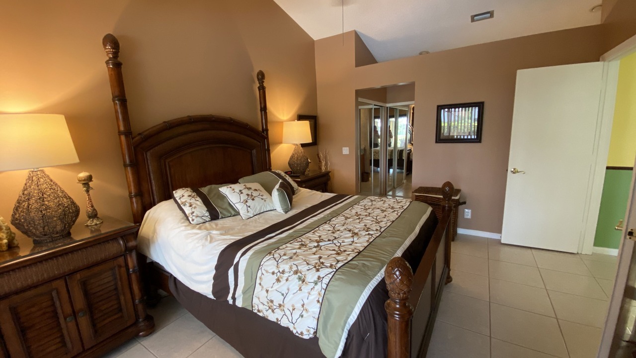 Photo of Bedroom in Deerfield Beach