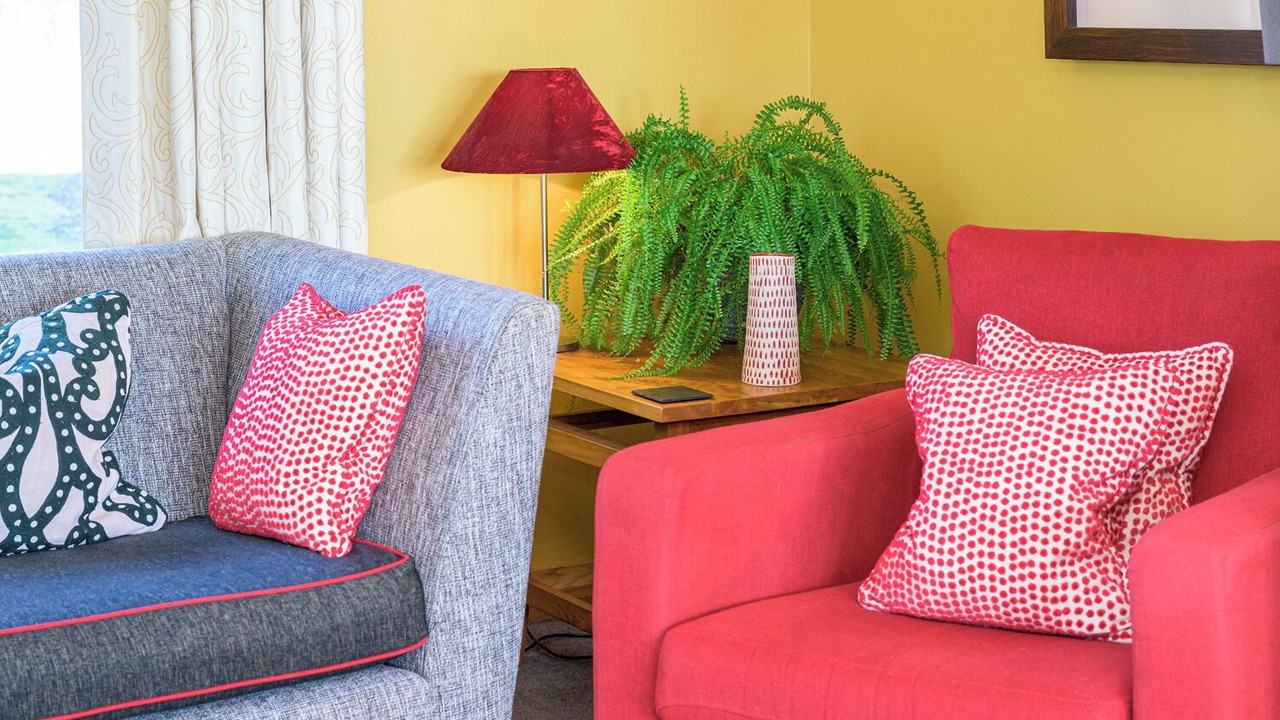 Photo of Livingroom in Mellon Charles