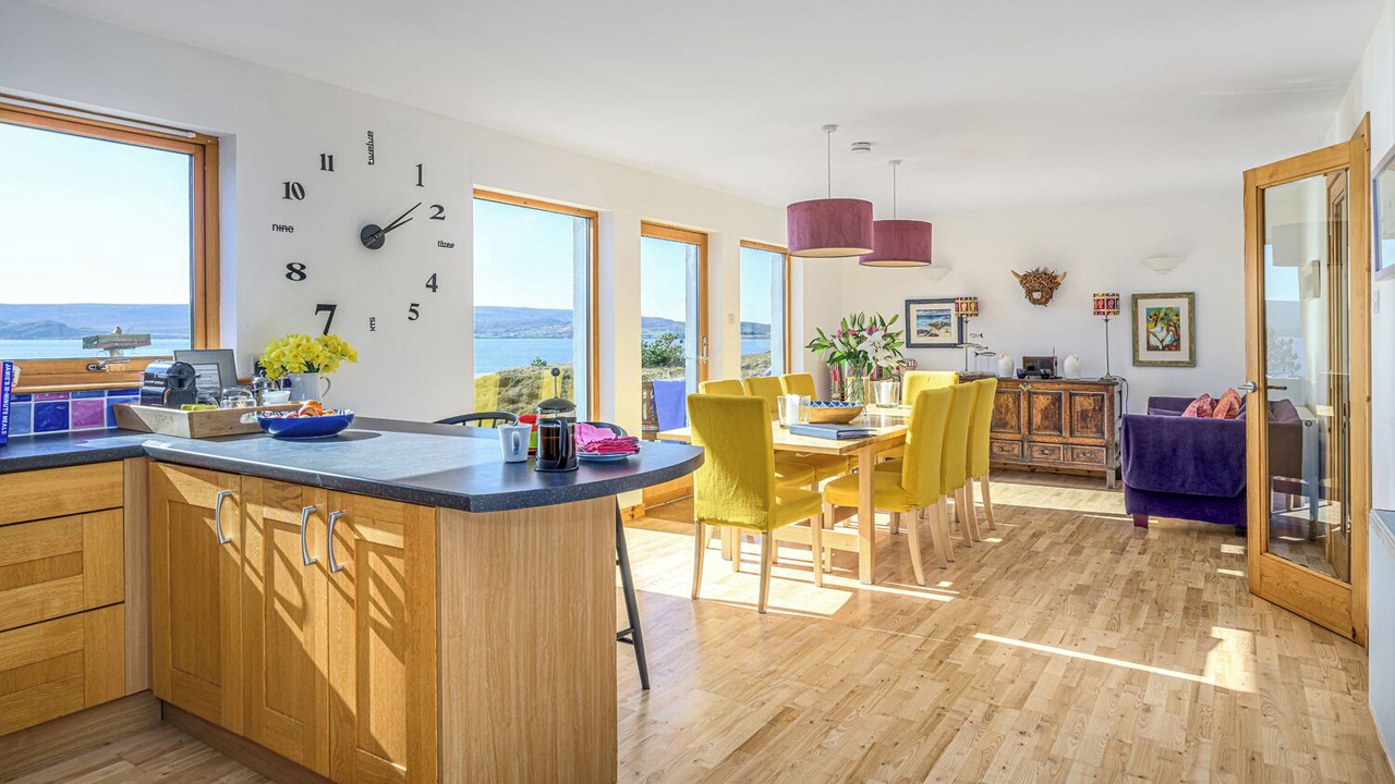 Photo of Bedroom in Mellon Charles