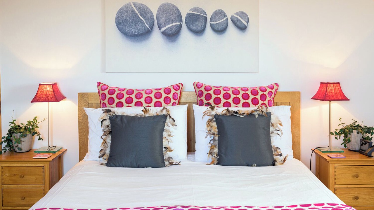 Photo of Others in Mellon Charles