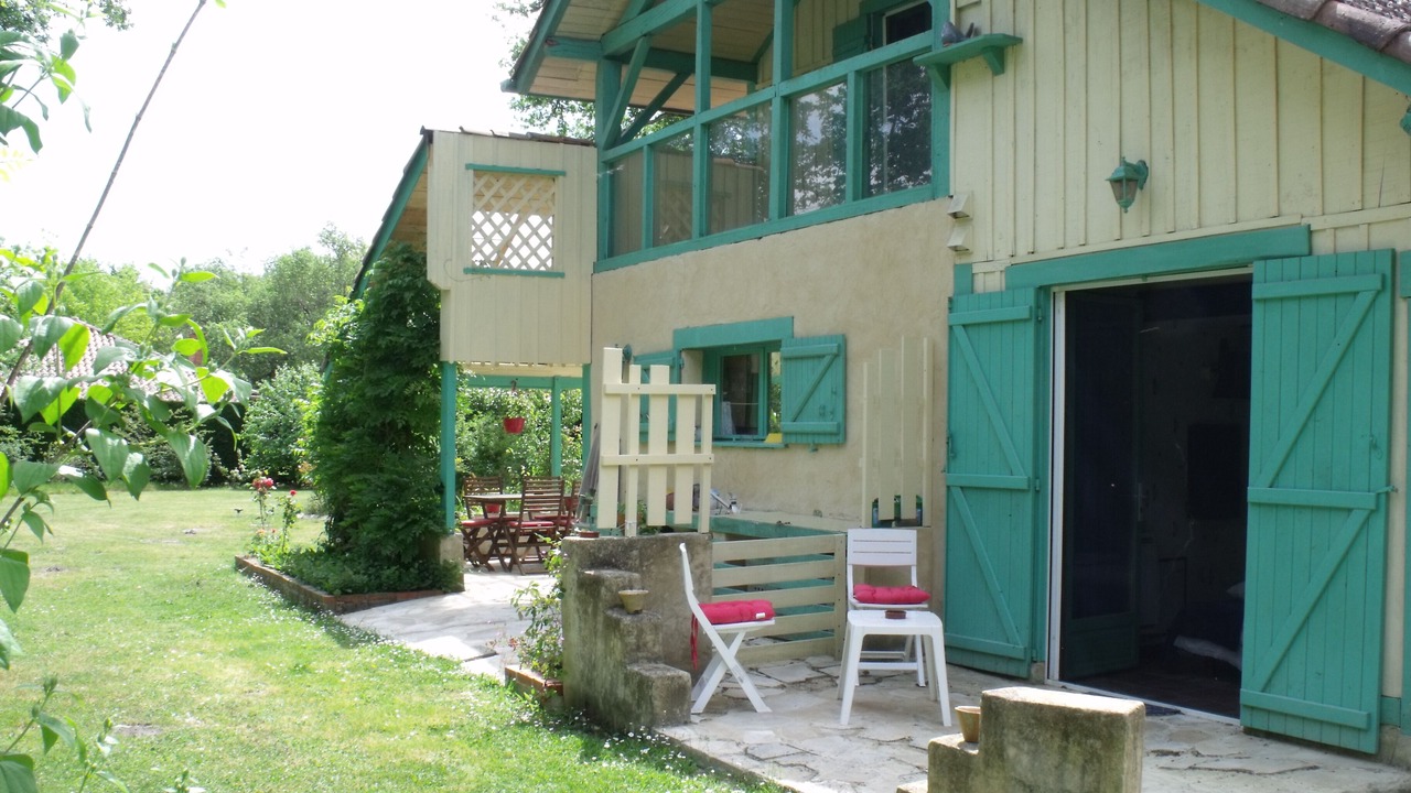 Photo of Patio Balcony in Saint-Gor
