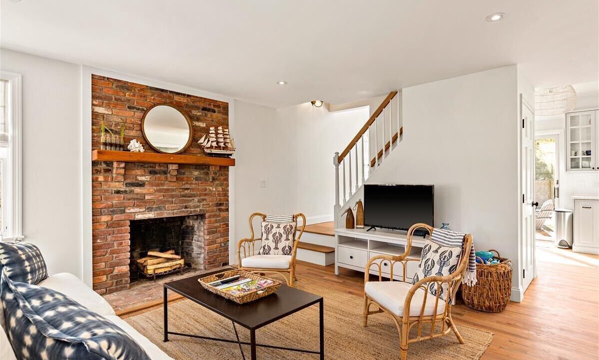 Photo of Livingroom in Edgartown