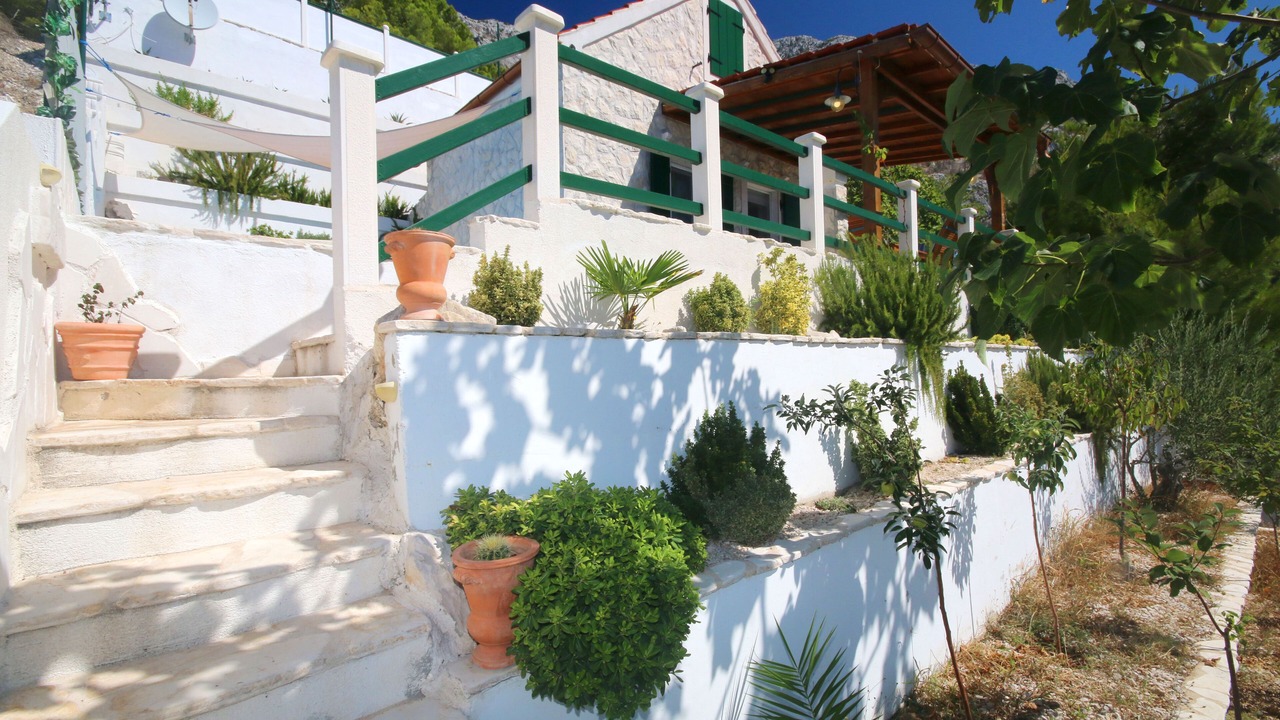 Photo of Outdoor in Mimice