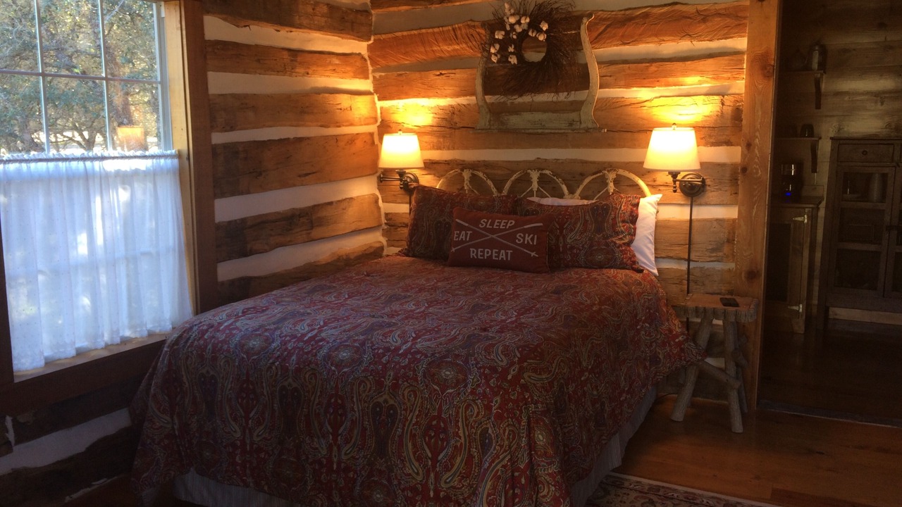 Photo of Bedroom in La Grange