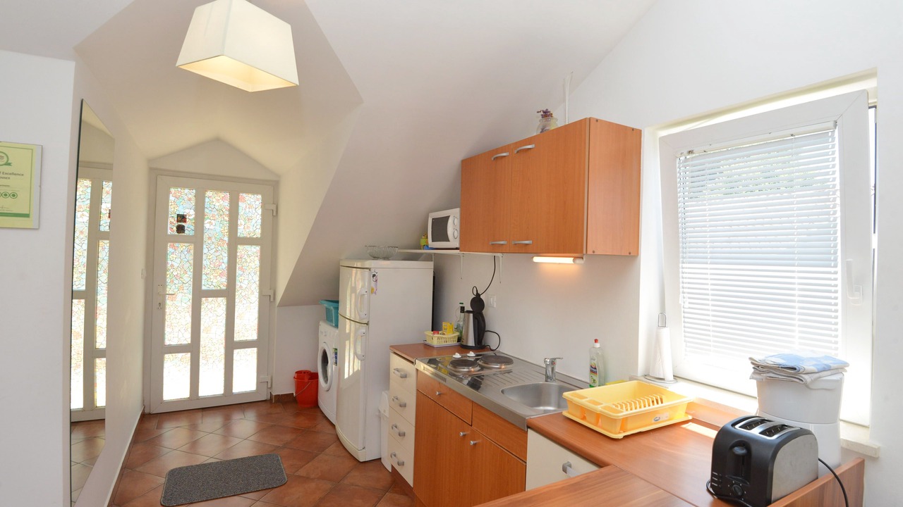 Photo of Kitchen in Pile