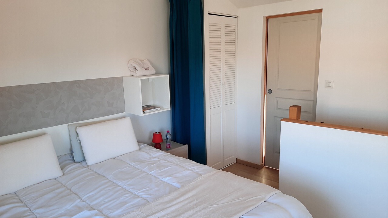 Photo of Bedroom in Saint-Michel-Chef-Chef