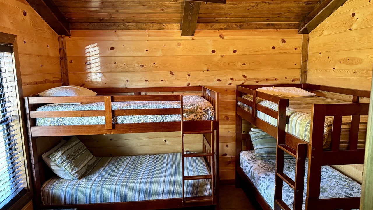 Photo of Bedroom in Smithville
