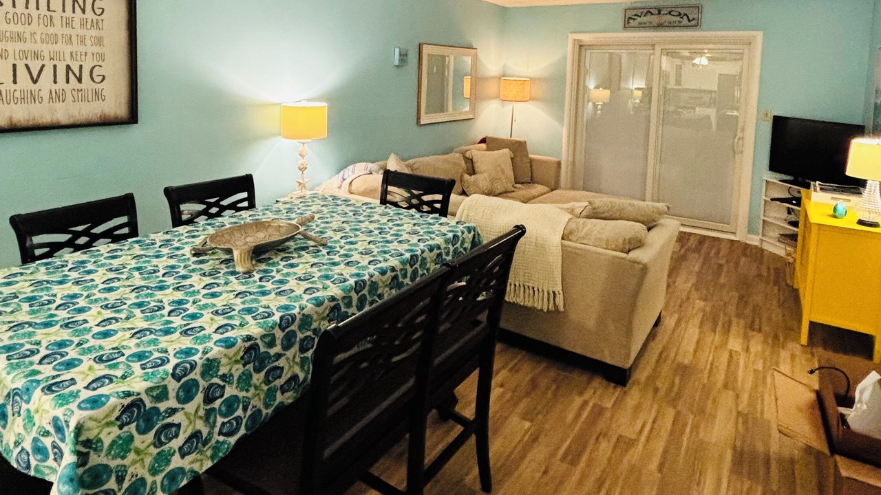 Photo of Bedroom in Avalon