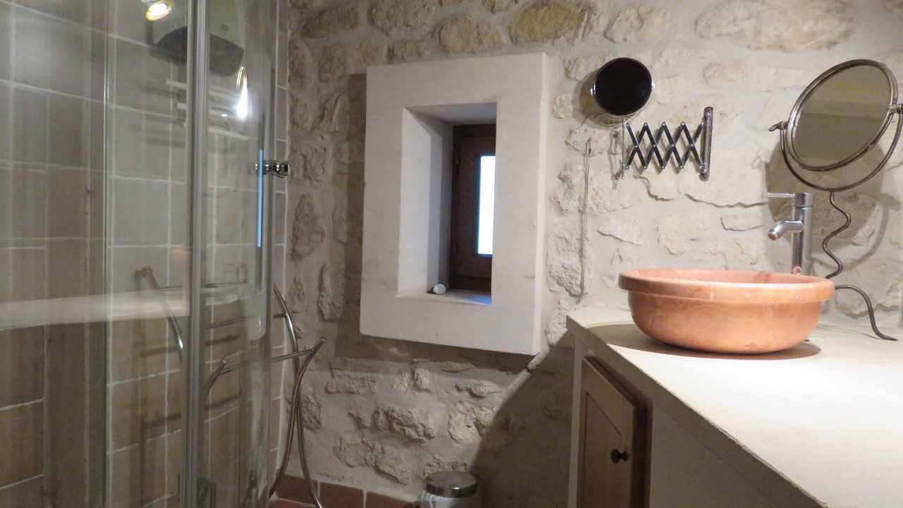 Photo of Bathroom in Tarascon