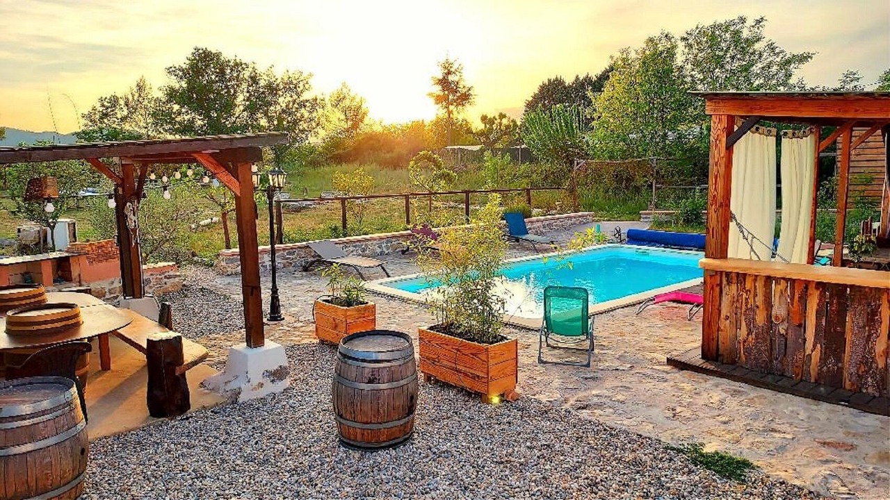 Photo of Outdoor in Saint-Andre-de-Cruzieres