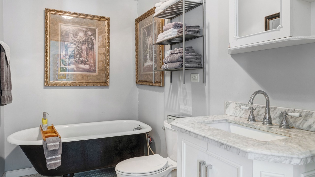 Photo of Bathroom in New Iberia