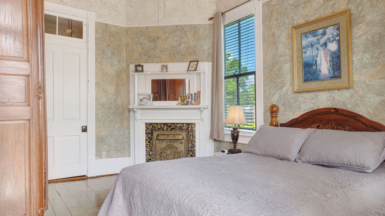 Photo of Bedroom in New Iberia
