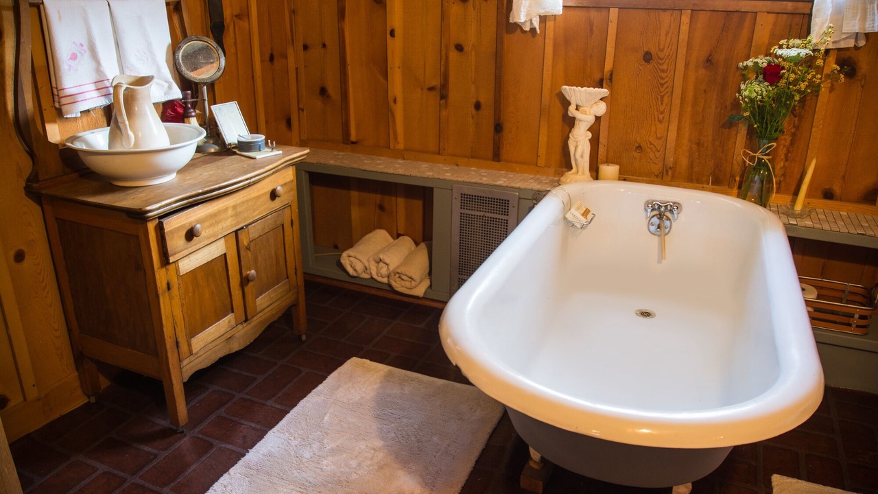 Photo of Bathroom in Rogersville