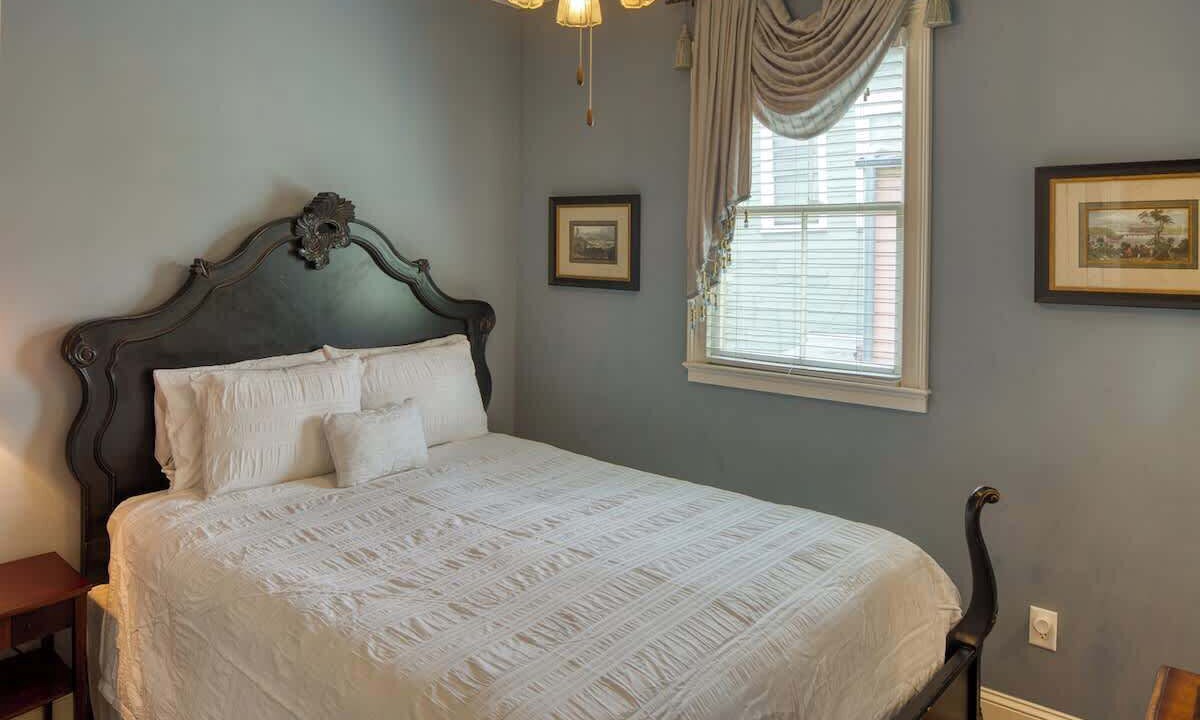 Photo of Bathroom in Historic District - North