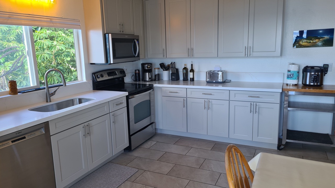 Photo of Kitchen in Makaha